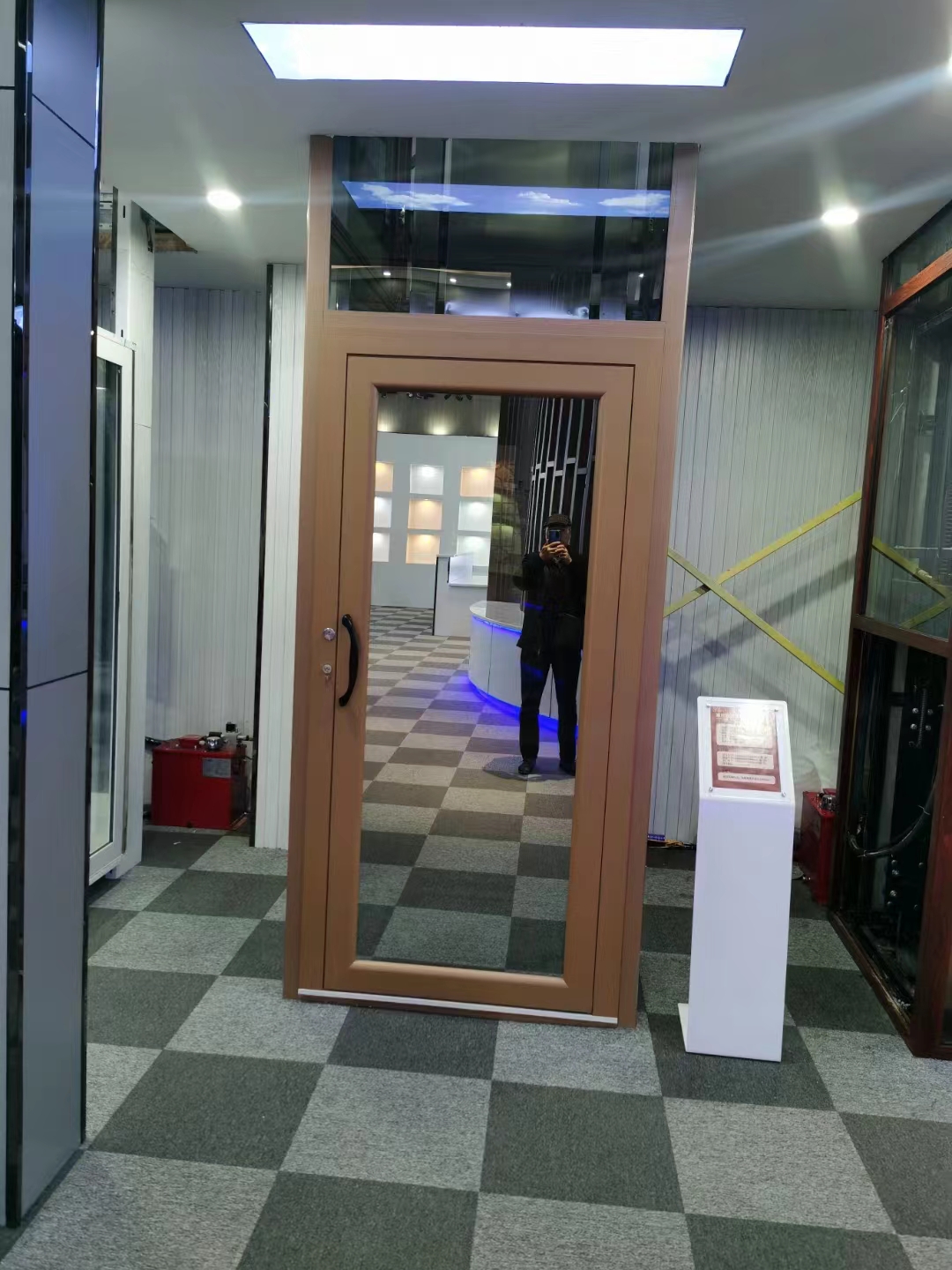 如何將家用別墅小型電梯調(diào)整到靜平衡？